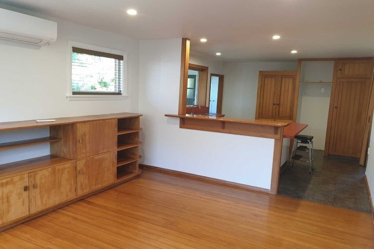 Photo of property in 6 Oakdale Street, Avonhead, Christchurch, 8042