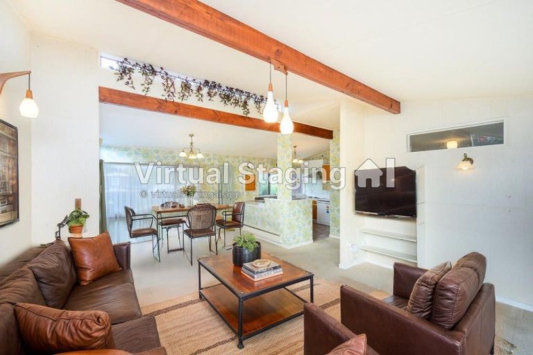 Photo of property in 24 Wikiriwhi Crescent, Awapuni, Palmerston North, 4412