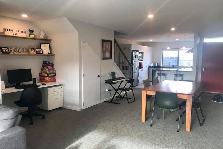 Photo of property in 3 Longueval Lane, Broomfield, Christchurch, 8042