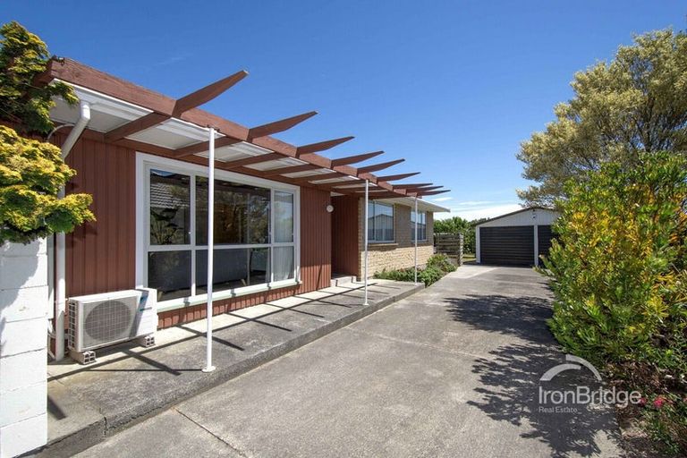 Photo of property in 3 Frensham Crescent, Woolston, Christchurch, 8062