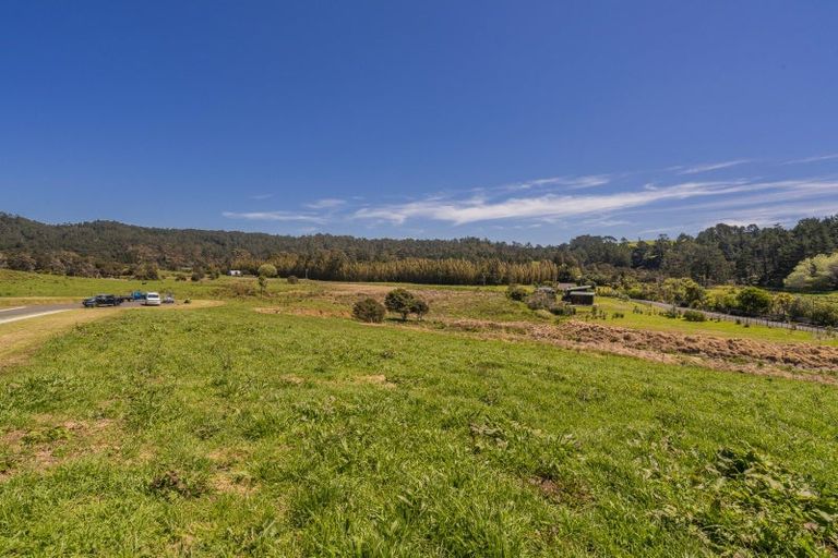 Photo of property in 6 Te Puia Place, Hot Water Beach, Whitianga, 3591
