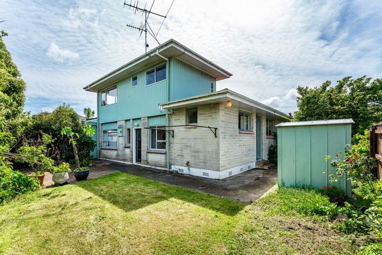 Photo of property in 244b Waiwhetu Road, Waterloo, Lower Hutt, 5011