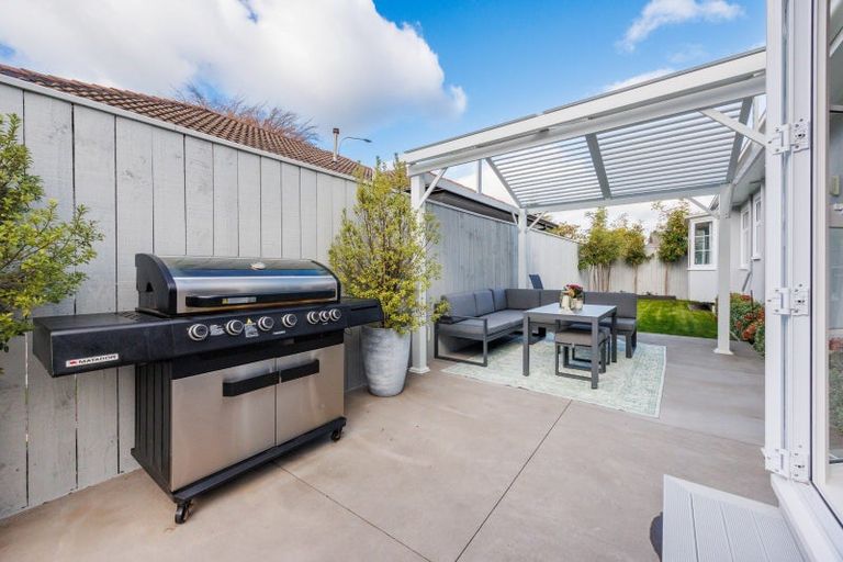 Photo of property in 265 Victoria Avenue, Hokowhitu, Palmerston North, 4410