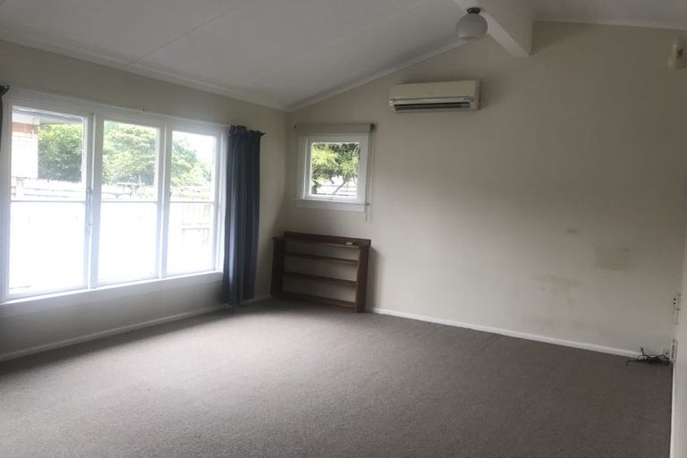 Photo of property in 12 Riverlea Road, Riverlea, Hamilton, 3216