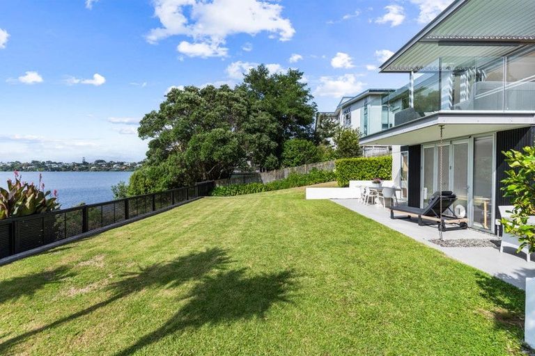 Photo of property in 5/26 Otakau Road, Milford, Auckland, 0620