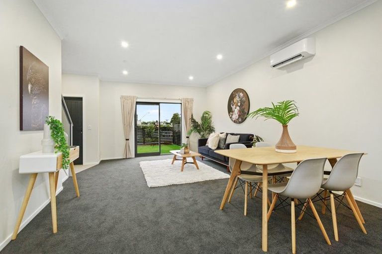 Photo of property in 1b Pembroke Street, Tawa, Wellington, 5028