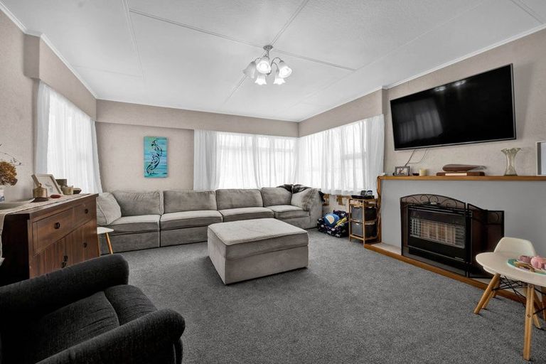 Photo of property in 9 Mccarthy Street, Hawera, 4610