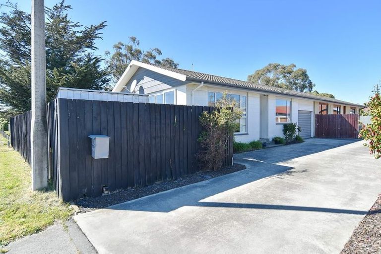 Photo of property in 1/241 Waterloo Road, Hornby, Christchurch, 8042