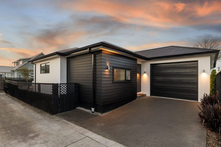 Photo of property in 257a Edgeware Road, Edgeware, Christchurch, 8013