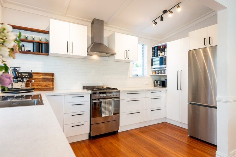 Photo of property in 42 Naylor Street, Hamilton East, Hamilton, 3216