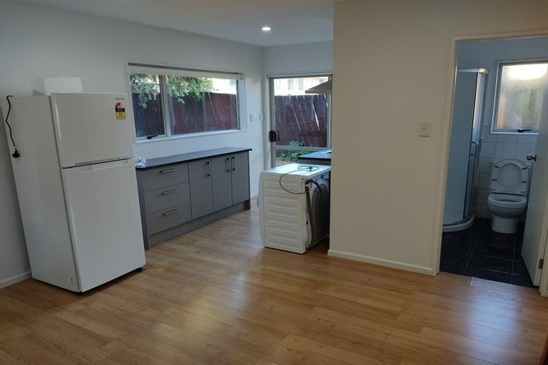 Photo of property in 419 Bucklands Beach Road, Bucklands Beach, Auckland, 2012