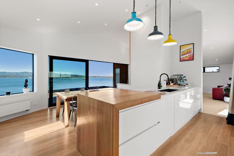 Photo of property in 12 Satchell Way, Kaiwharawhara, Wellington, 6035