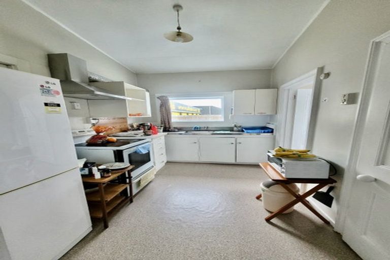 Photo of property in 14 Picton Avenue, Riccarton, Christchurch, 8011