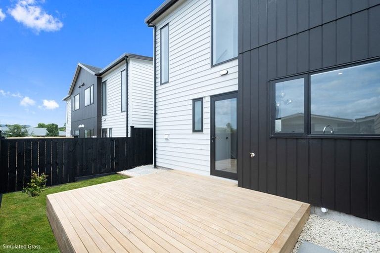 Photo of property in 7e Poto Street, Te Atatu South, Auckland, 0610
