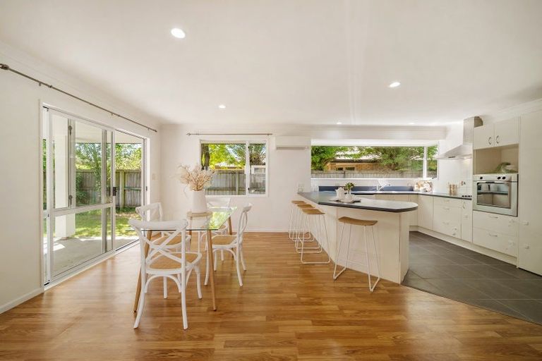 Photo of property in 6 Creedon Glen, Casebrook, Christchurch, 8051