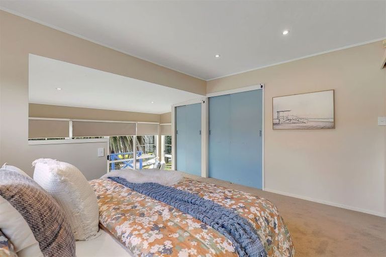 Photo of property in 27 Hicks Close, Whitby, Porirua, 5024