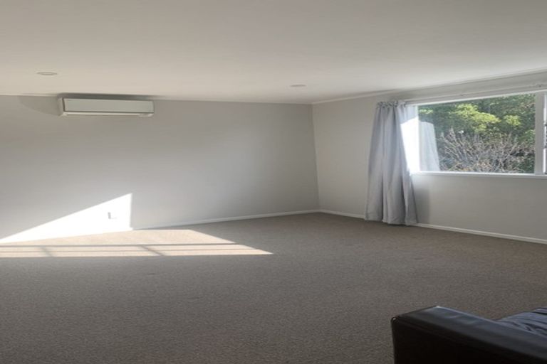Photo of property in 1/27a Randwick Road, Northland, Wellington, 6012