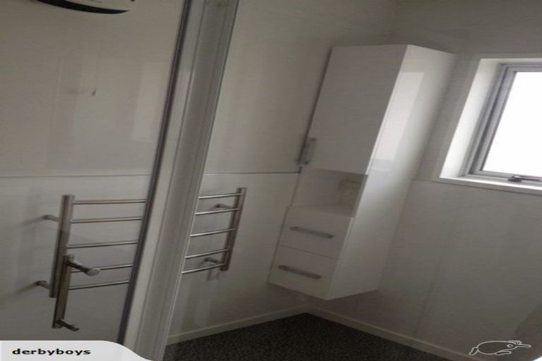 Photo of property in 1/12 Keoghs Lane, St Albans, Christchurch, 8014