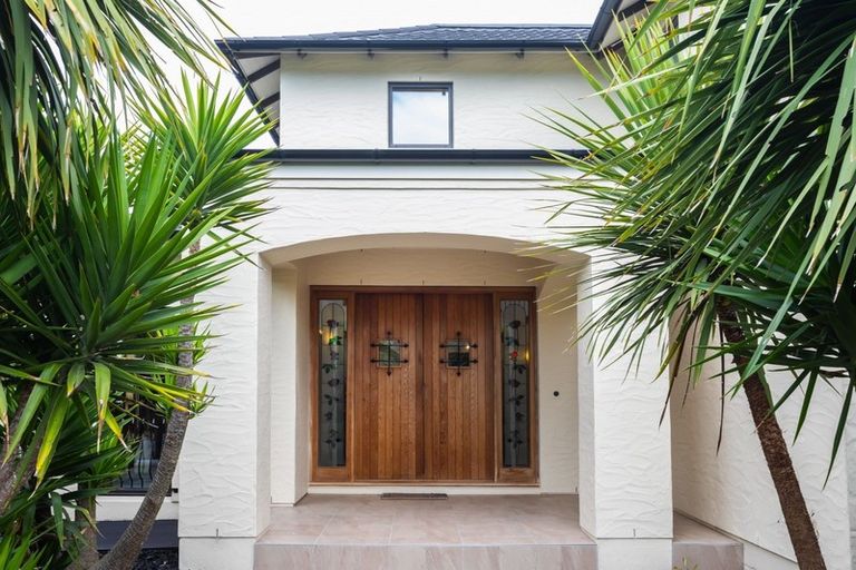 Photo of property in 12 Taunton Green, Papanui, Christchurch, 8052