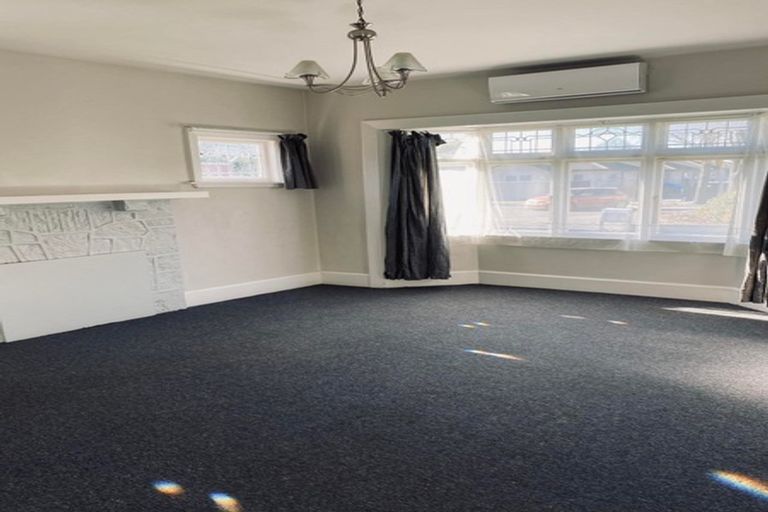 Photo of property in 5 Kauri Street, Riccarton, Christchurch, 8041