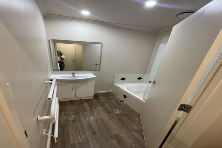 Photo of property in 46 Chapel Road, Flat Bush, Auckland, 2019