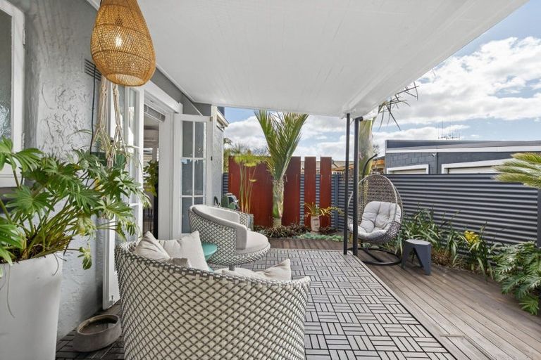 Photo of property in 6 Pemberton Crescent, Greerton, Tauranga, 3112