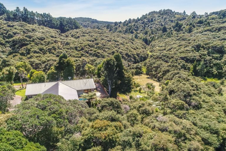 Photo of property in 360 Wairere Road, Waitakere, Henderson, 0782