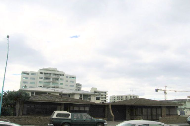 Photo of property in 4 The Mall, Mount Maunganui, 3116
