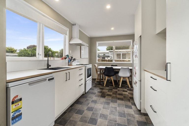 Photo of property in 79 Beeston Crescent, Manurewa, Auckland, 2102