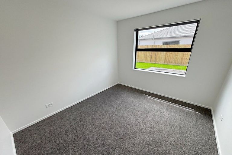 Photo of property in 17 John Gibb Street, Belfast, 8051