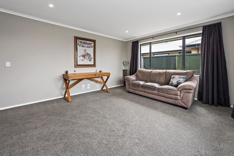Photo of property in 7 Cressy Place, Darfield, 7510