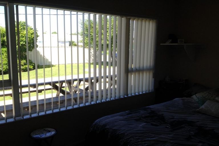 Photo of property in 8 Howard Road, Taradale, Napier, 4112