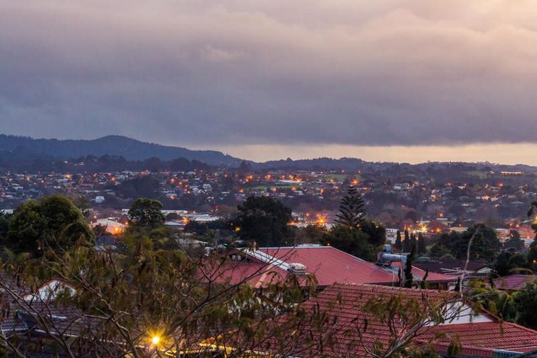 Photo of property in 10/242 Great North Road, Henderson, Auckland, 0612