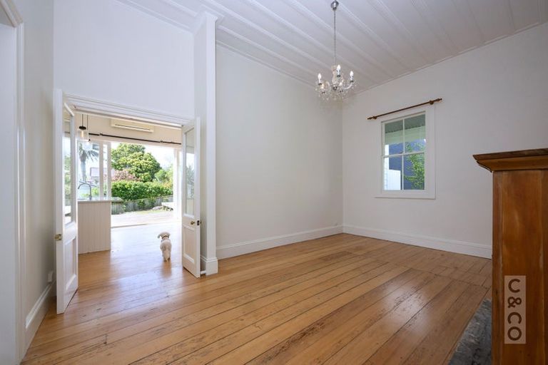 Photo of property in 28 Rata Street, Helensville, 0800