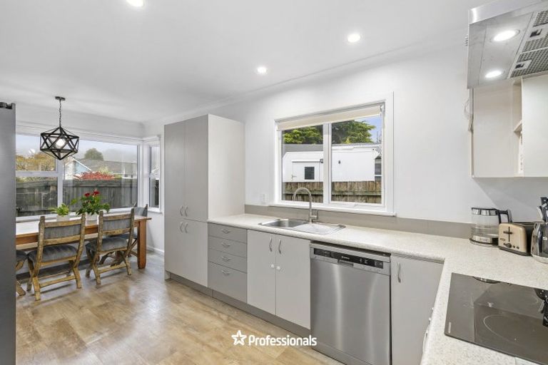 Photo of property in 42 Mountbatten Grove, Clouston Park, Upper Hutt, 5018