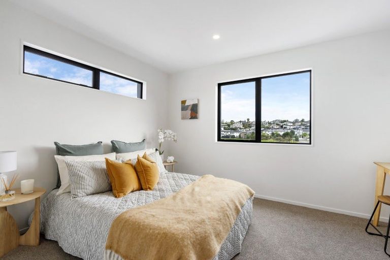 Photo of property in 4/4 Limestone Drive, Hobsonville, Auckland, 0616