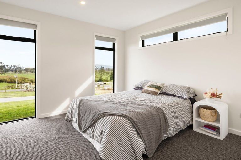 Photo of property in 2/48 Livingstone Road, Ngahinapouri, Hamilton, 3290