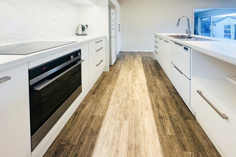 Photo of property in 55 Dunedin Street, Redwood, Christchurch, 8051