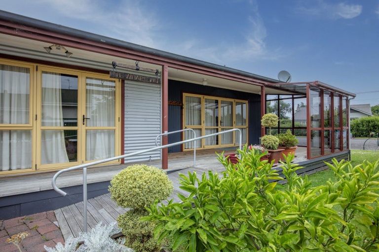 Photo of property in 13 Francis Drake Street, Waipukurau, 4200