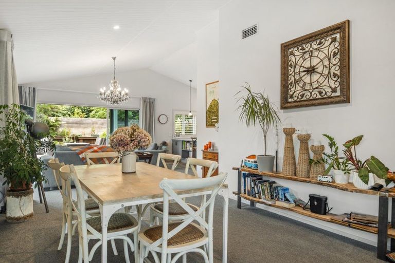 Photo of property in 70 Chesham Avenue, Waipahihi, Taupo, 3330