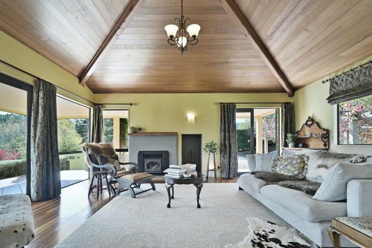 Photo of property in 1544 Kahuranaki Road, Kahuranaki, Havelock North, 4295