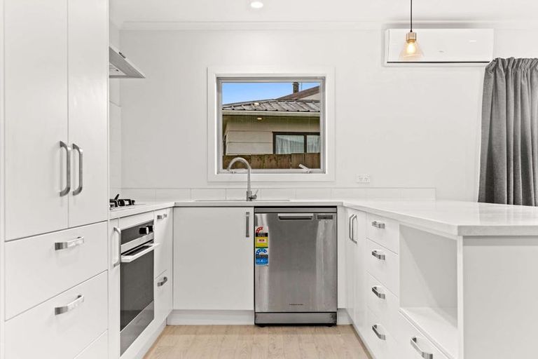 Photo of property in 11u1 Maynard Place, Temple View, Hamilton, 3218