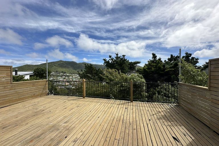 Photo of property in 24a Parklands Drive, Karori, Wellington, 6012