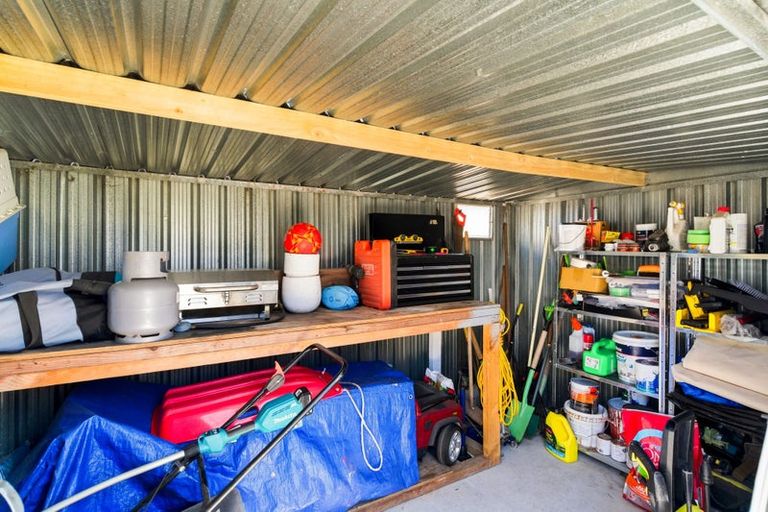 Photo of property in 75 Moffett Street, Islington, Christchurch, 8042