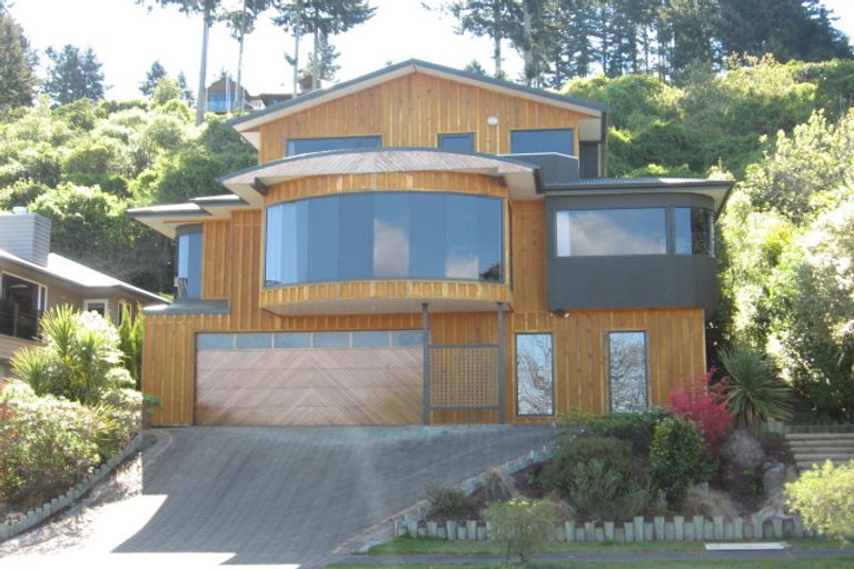 Photo of property in 82 Wakeman Road, Acacia Bay, Taupo, 3330