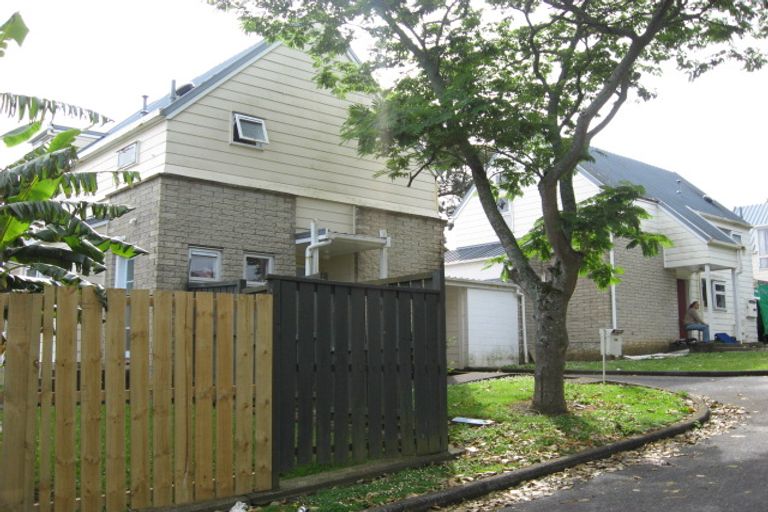 Photo of property in 1 Teo Lane, Mangere, Auckland, 2022