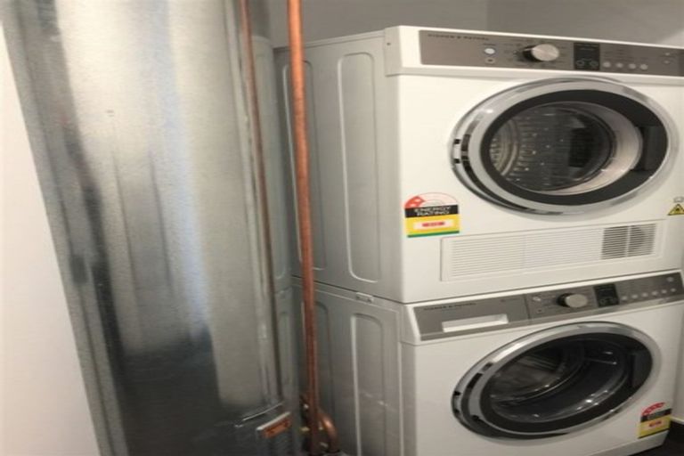 Photo of property in 10/165 Hobsonville Point Road, Hobsonville, Auckland, 0616