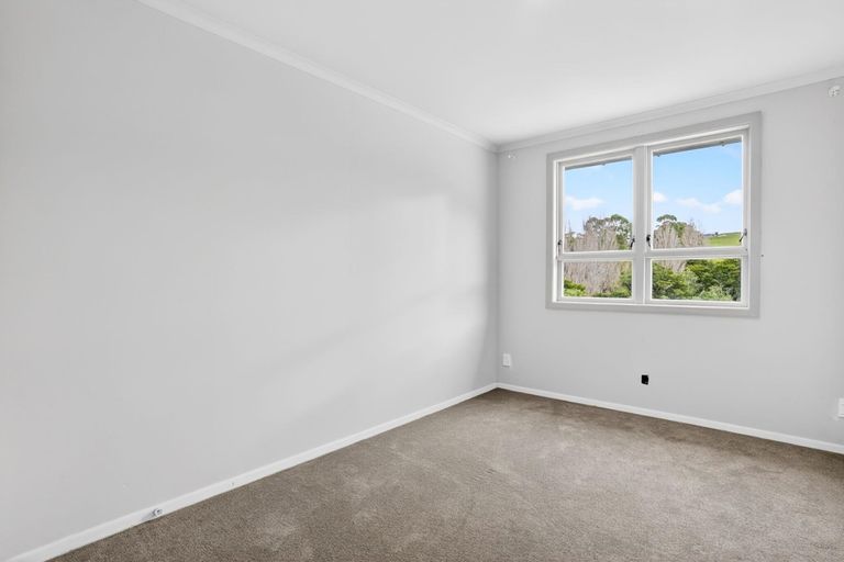 Photo of property in 109 Mountain Road, Maungaturoto, 0587