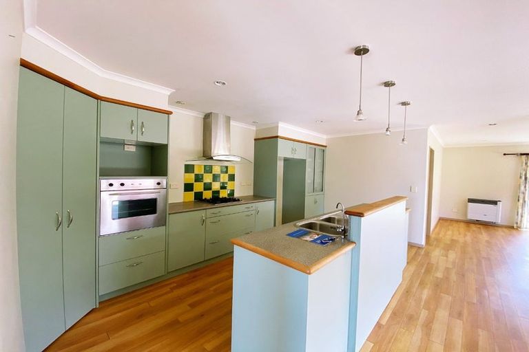 Photo of property in 4 Shiraz Place, Rototuna, Hamilton, 3210