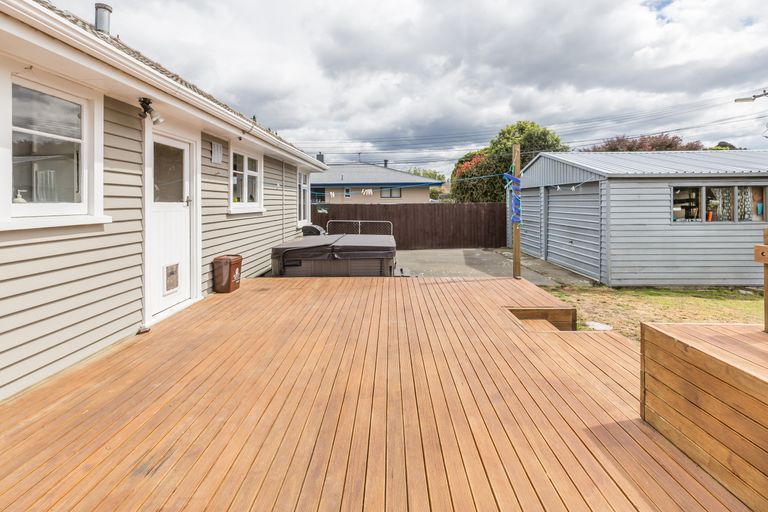 Photo of property in 247 Hoon Hay Road, Hoon Hay, Christchurch, 8025